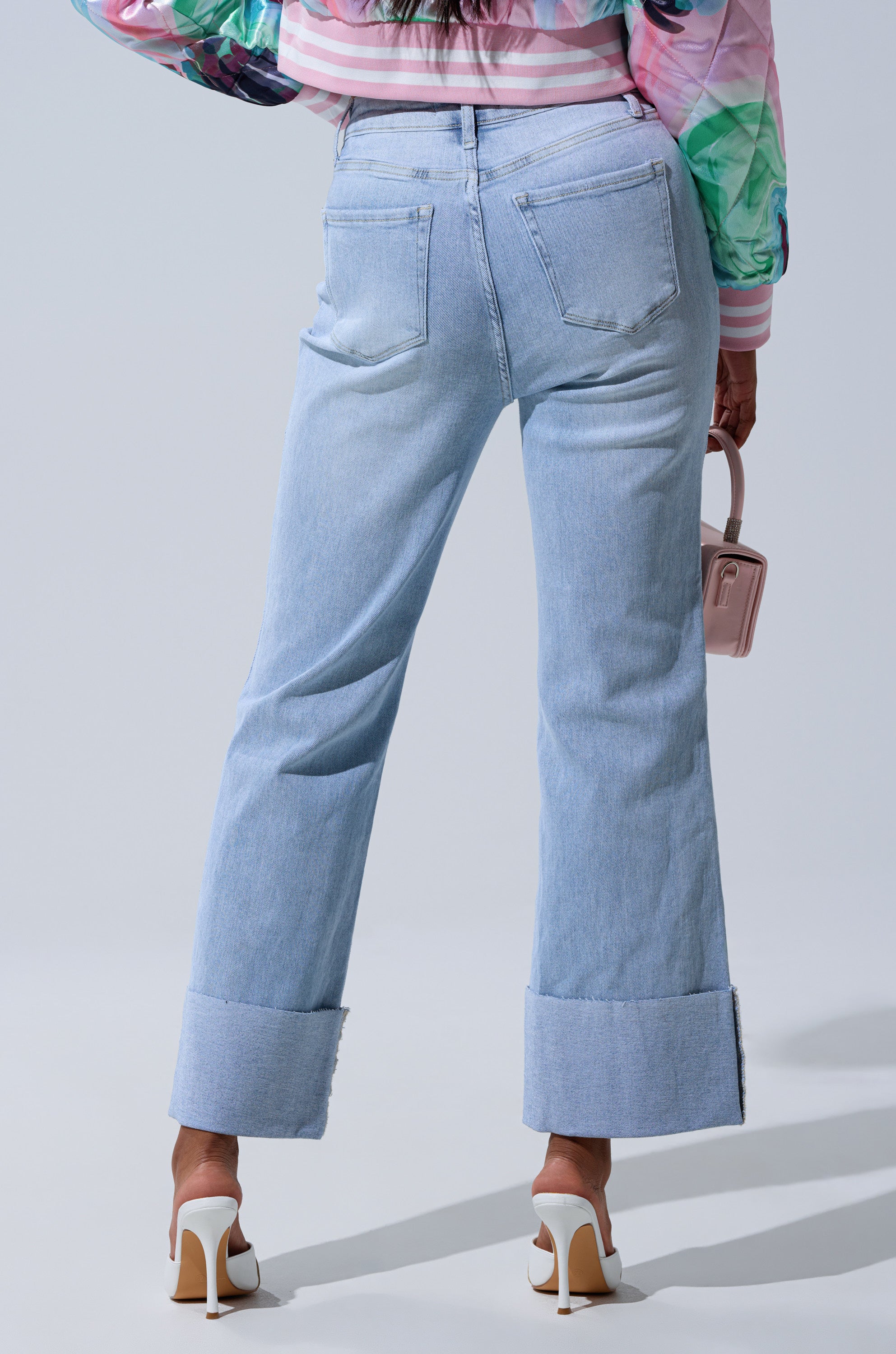 LOVE ME MORE RELAXED DENIM