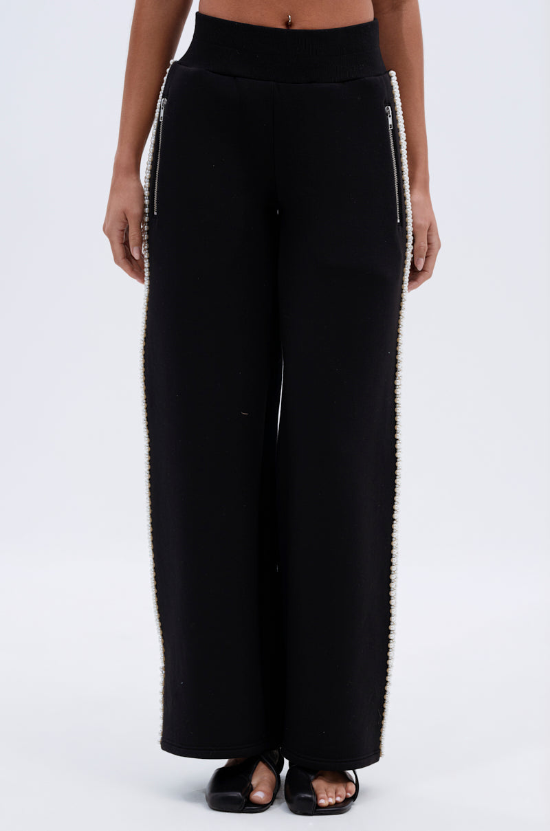 PEARL GIRL JOGGER