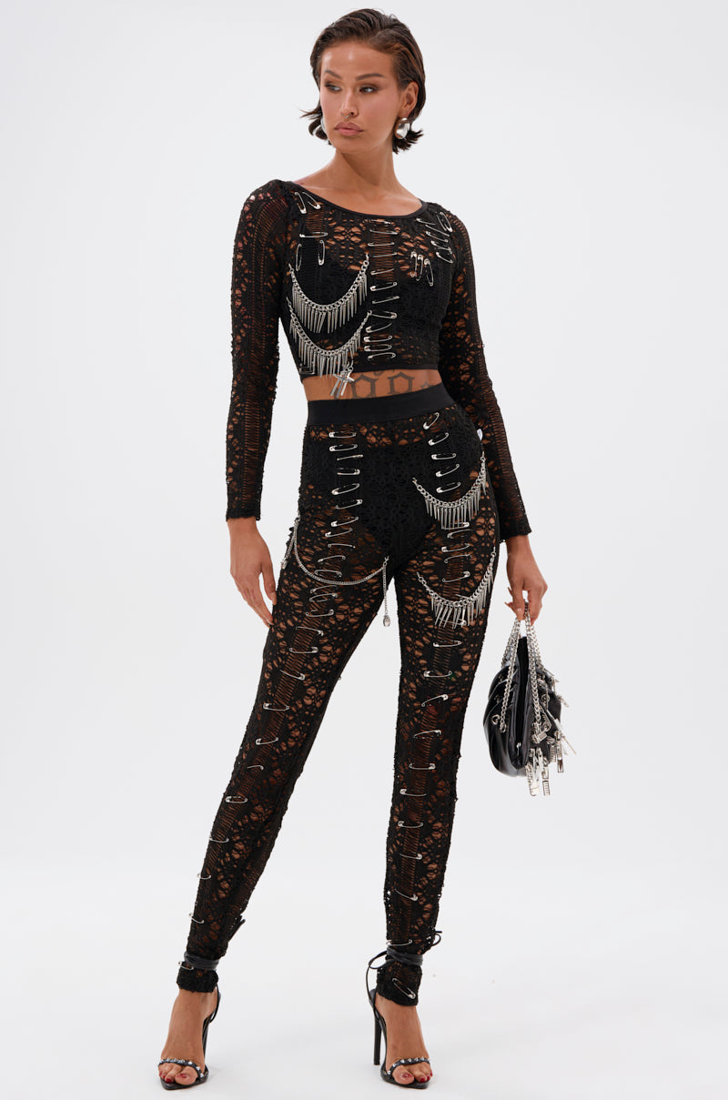 TRY ME LACE LONG SLEEVE WITH PINS