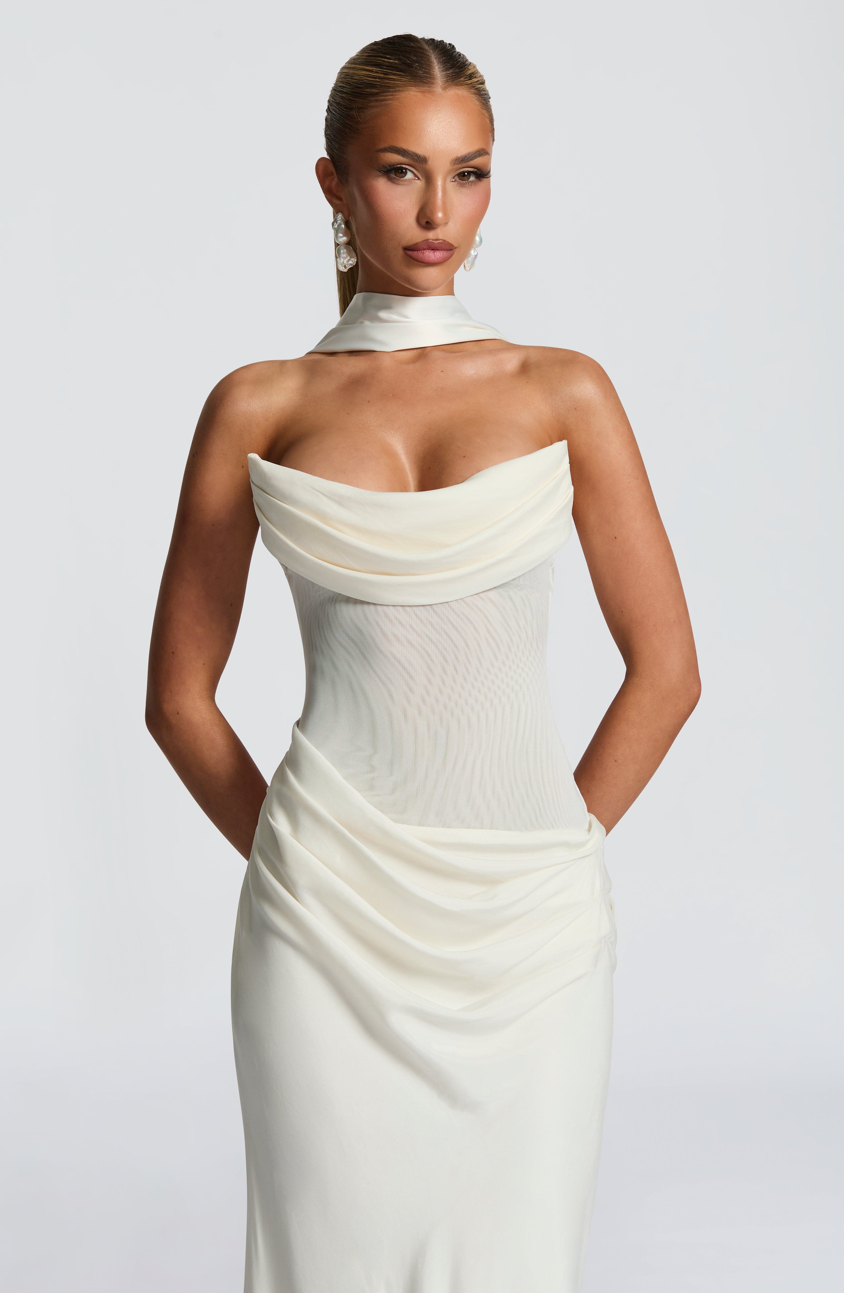 Liora Maxi Dress - Ivory Dress Babyboo Fashion Premium Exclusive Design