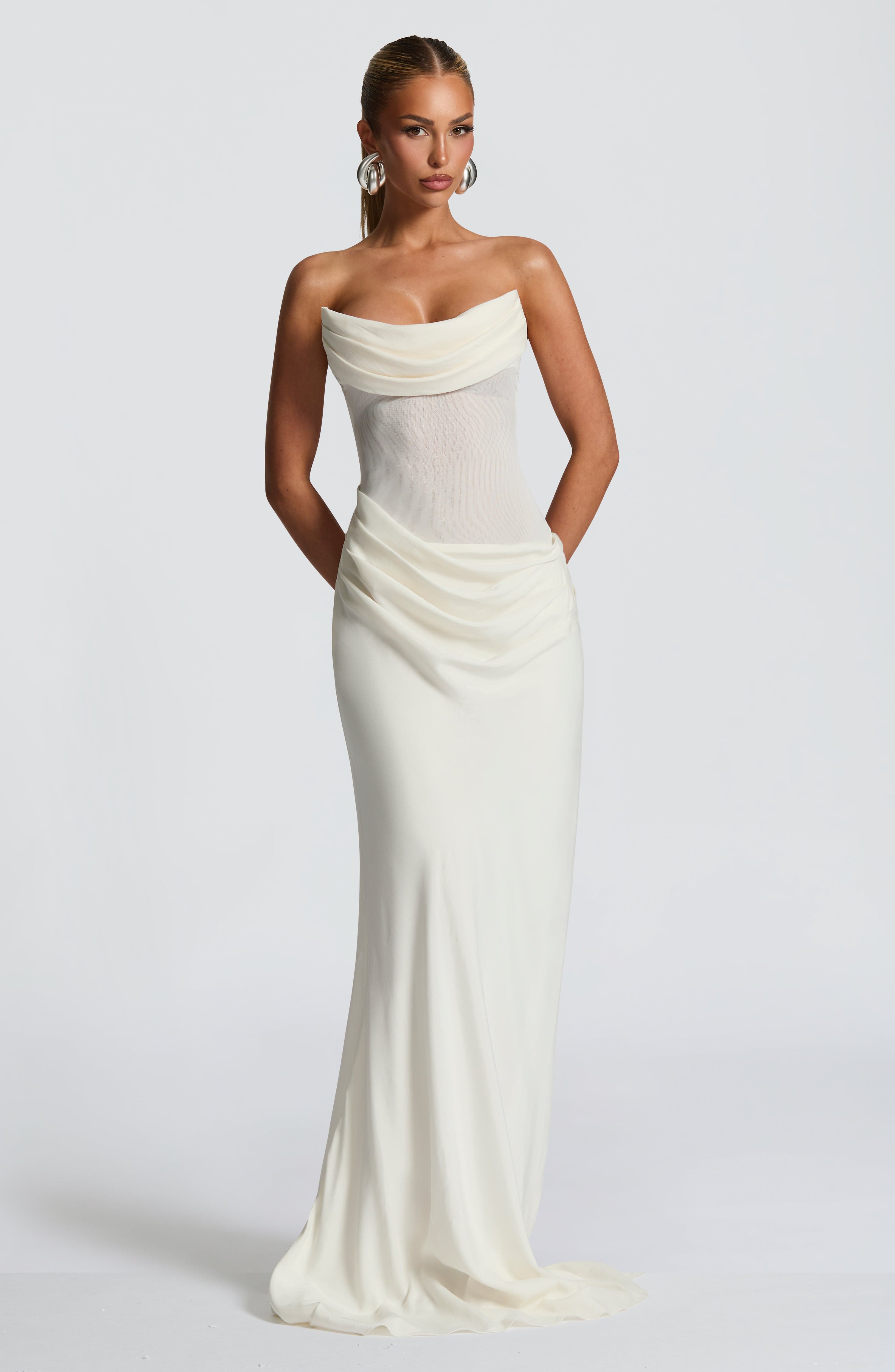 Liora Maxi Dress - Ivory Dress Babyboo Fashion Premium Exclusive Design
